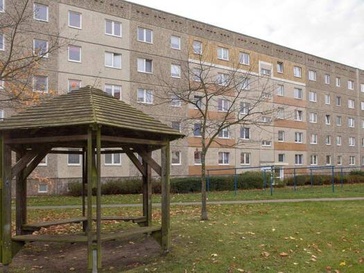 Wohnung zur Miete 262 € 3 Zimmer 60 m² 5. Geschoss Hufeisenstr. 40 Reitbahnviertel Neubrandenburg 17034