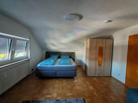 Wohnung zur Miete 750 € 1 Zimmer 40 m² Geschoss 2/3 frei ab sofort Sondelfingen Reutlingen 72766