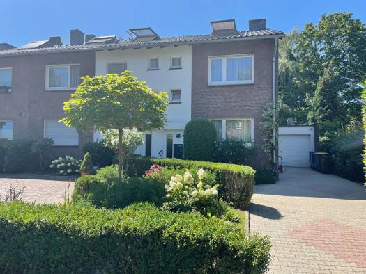 Wohnung zur Miete 950 € 3 Zimmer 91 m² Geschoss 2/2 frei ab 15.05.2026 Baackesweg 60 Kempener Feld/Baakeshof Krefeld 47804