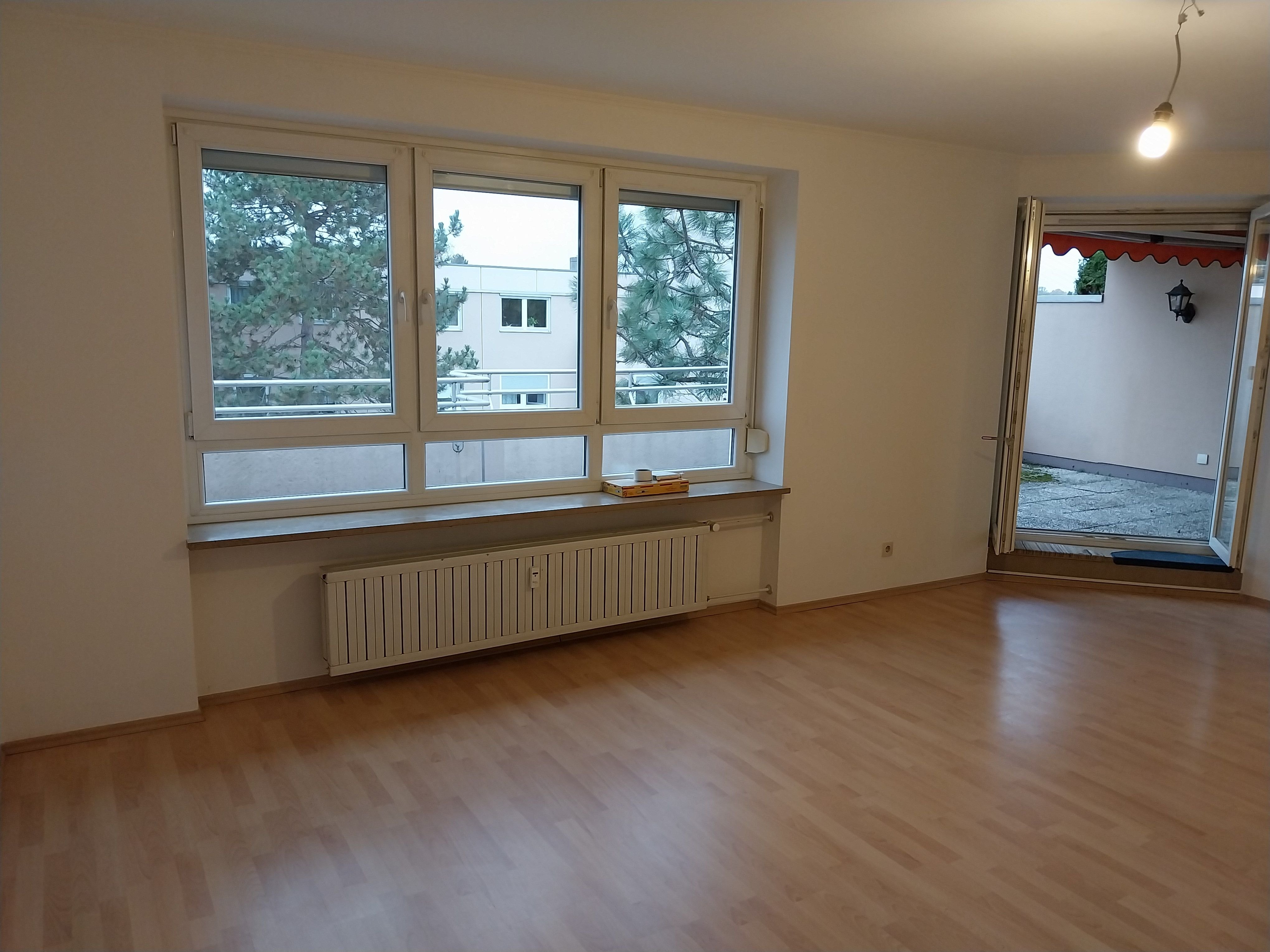 Wohnung zur Miete 850 € 2 Zimmer 68 m²<br/>Wohnfläche 3.<br/>Geschoss ab sofort<br/>Verfügbarkeit Mögeldorf Nürnberg 90482