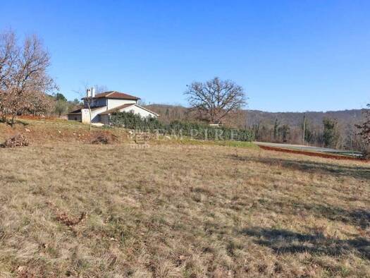 Land-/Forstwirtschaft zum Kauf 165.000 € Tinjan Tinjan