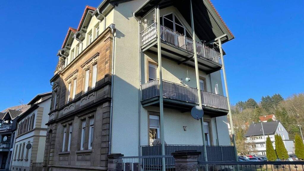 Mehrfamilienhaus zum Kauf als Kapitalanlage geeignet 425.000 € 9 Zimmer 277 m² 610 m² Grundstück Kusel 66869