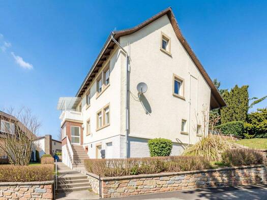 Mehrfamilienhaus zum Kauf 305.000 € 7 Zimmer 213 m² 583 m² Grundstück frei ab sofort Roßbach Leidersbach 63849