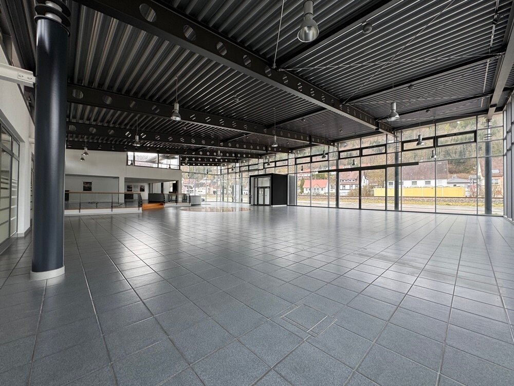 Produktionshalle zum Kauf 1.490.000 € 2.867 m²<br/>Lagerfläche Aistaig Oberndorf am Neckar 78727