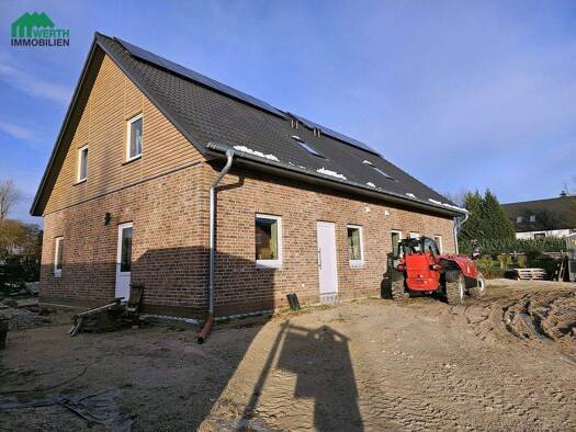 Doppelhaushälfte zum Kauf - Erstbezug 365.000 € 5 Zimmer 109,8 m² 380 m² Grundstück Oster-Ohrstedt 25885