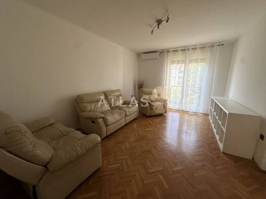 Wohnung zur Miete 800 € 4 Zimmer 1. Geschoss Rijeka 51000