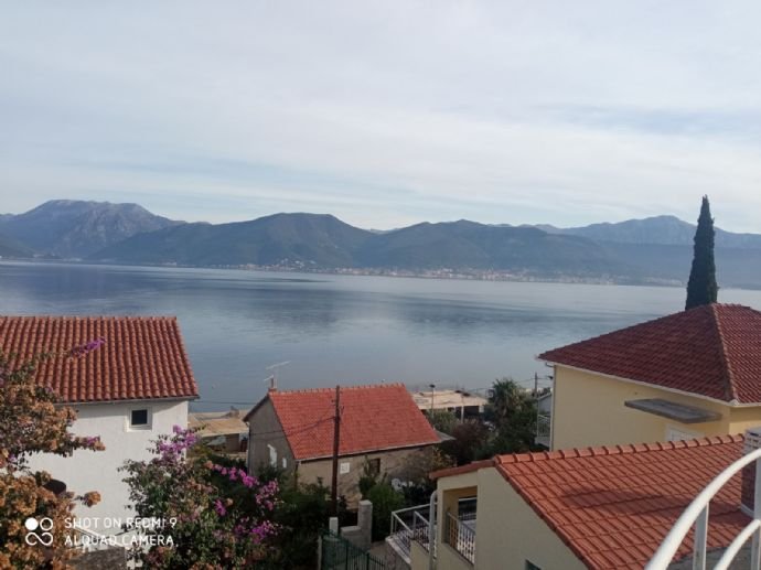 Haus zum Kauf provisionsfrei 340.000 € 4 Zimmer 170 m²<br/>Wohnfläche 215 m²<br/>Grundstück Krasici, Tivat