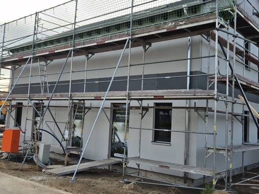 Doppelhaushälfte zur Miete 1.512 € 4 Zimmer 103 m² 234 m² Grundstück frei ab 01.03.2026 Dr.-Kurt-Schumacher-Straße 30 Burglengenfeld 93133