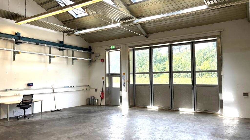Produktionshalle zur Miete provisionsfrei 9,90 € 320 m² Lagerfläche Lambach 4650