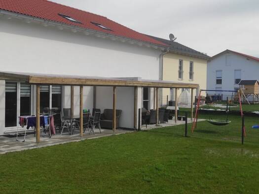 Doppelhaushälfte zur Miete 1.100 € 4,5 Zimmer 118 m² 300 m² Grundstück frei ab 30.03.2026 Akazienweg  11 a Unterhenhart Ering 94140