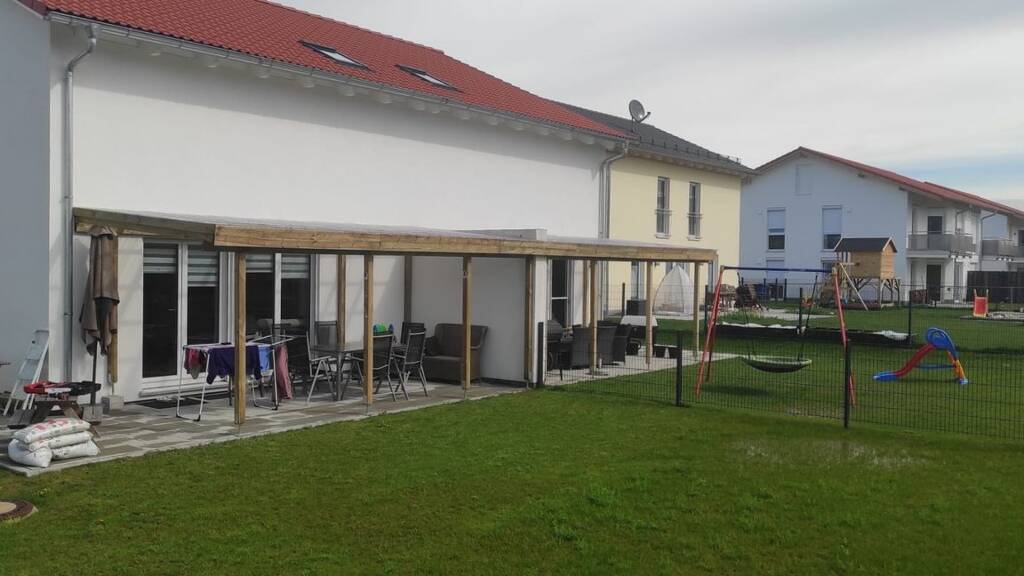 Doppelhaushälfte zur Miete 1.100 € 4,5 Zimmer 118 m² 300 m² Grundstück frei ab 30.03.2026 Akazienweg  11 a Unterhenhart Ering 94140