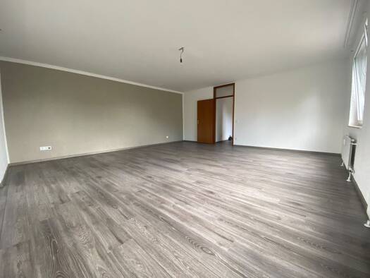 Wohnung zur Miete 780 € 2 Zimmer 75 m² Geschoss 3/5 frei ab sofort Reichsstraße 32 Barmen Wuppertal 42275