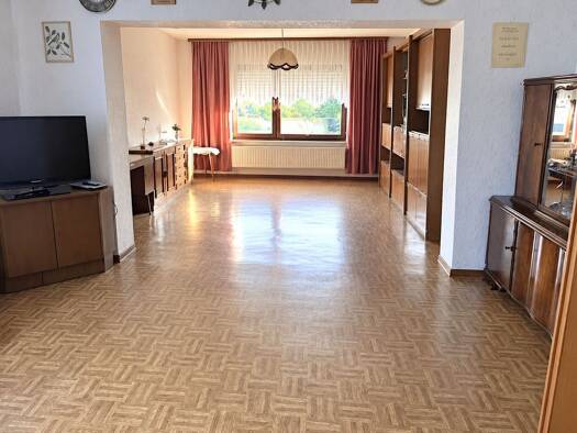 Einfamilienhaus zum Kauf 390.000 € 7 Zimmer 182 m² 2.300 m² Grundstück Merenberg Merenberg 35799