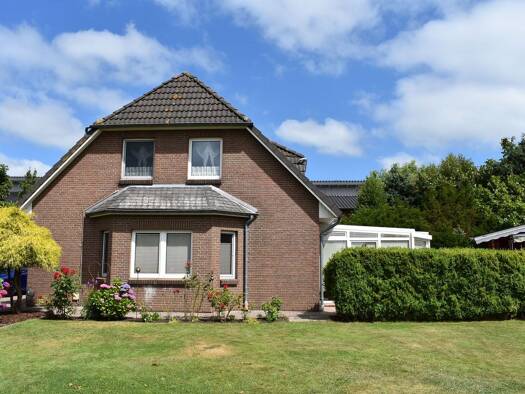 Einfamilienhaus zum Kauf 358.000 € 4 Zimmer 140 m² 952 m² Grundstück Struckum 25821