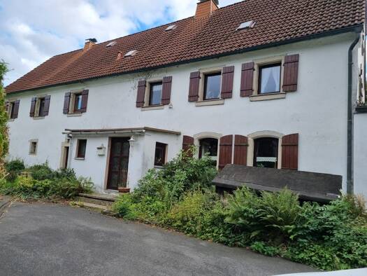 Bauernhaus zum Kauf 295.000 € 8 Zimmer 243,4 m² 1.472 m² Grundstück frei ab sofort Längenau Selb 95100
