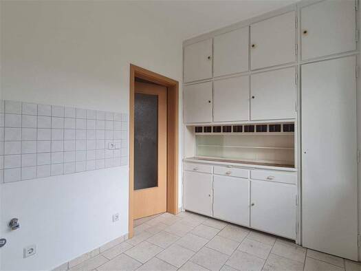 Wohnung zur Miete 300 € 2 Zimmer 56,2 m² 1. Geschoss frei ab sofort Dürerstraße 52 Gablenz Chemnitz 09126