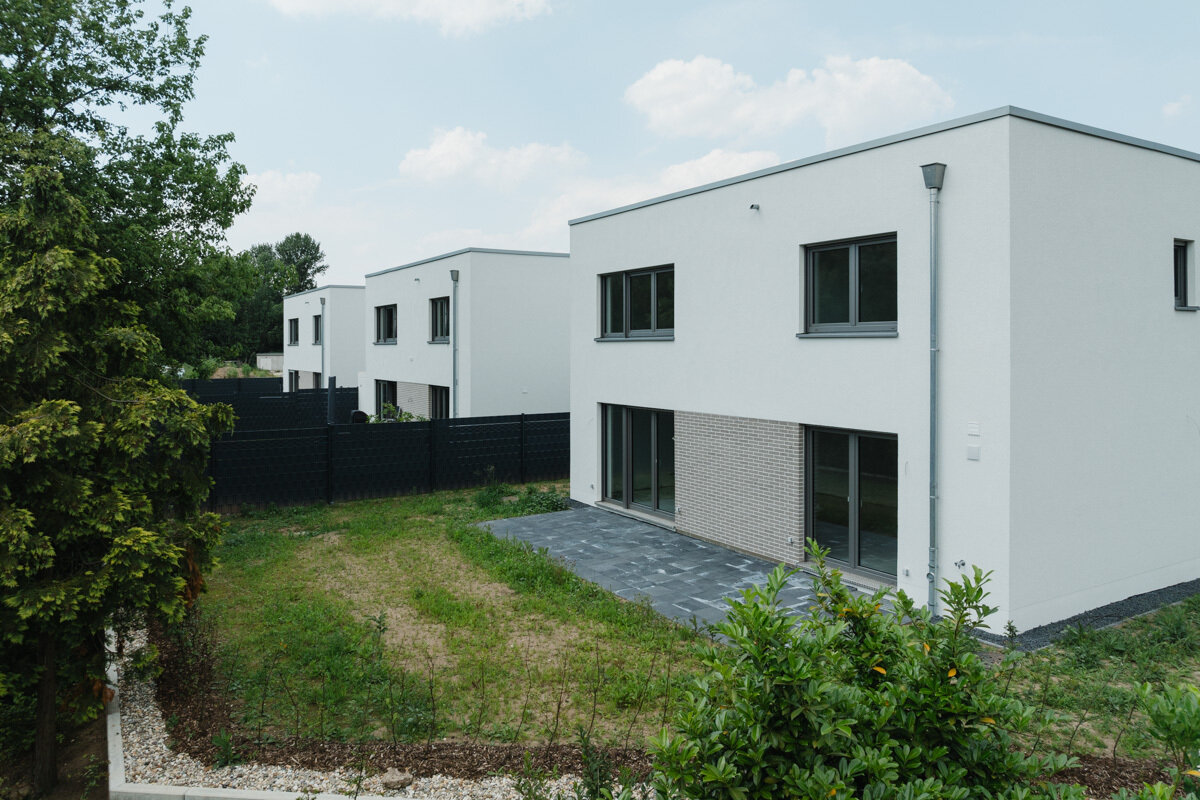 Einfamilienhaus zum Kauf provisionsfrei 674.900 € 5 Zimmer 170 m²<br/>Wohnfläche 388 m²<br/>Grundstück ab sofort<br/>Verfügbarkeit Hochheide Duisburg 47198