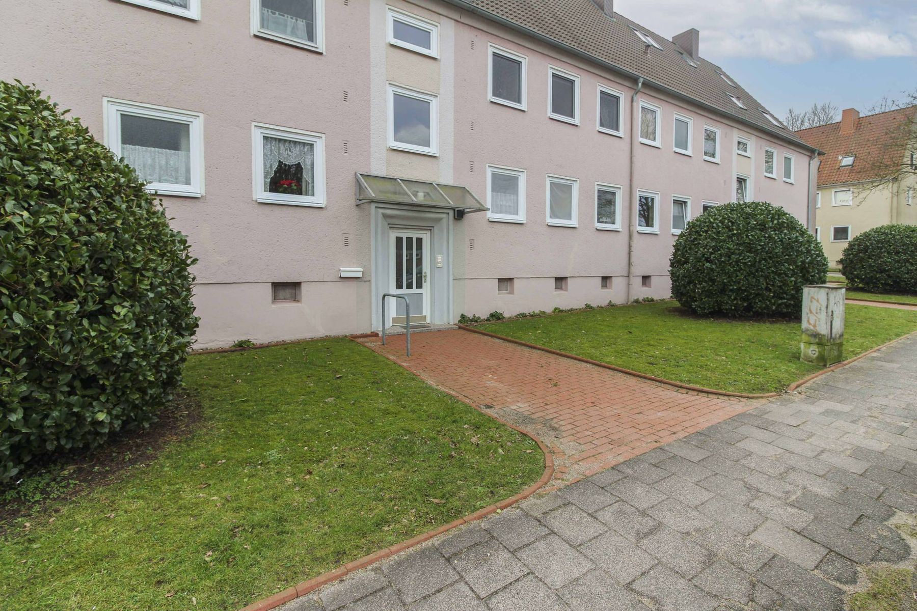 Mehrfamilienhaus zum Kauf 1.495.000 € 28 Zimmer 708 m²<br/>Wohnfläche 6.732 m²<br/>Grundstück Neumühlen - Dietrichsdorf Bezirk 2 Kiel 24149