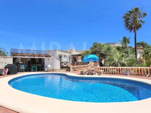 Villa zum Kauf provisionsfrei 625.000 € 6 Zimmer 261 m² 2.139 m² Grundstück Balcó al Mar 03738