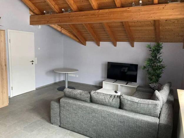 Wohnung zur Miete 720 € 1 Zimmer 33 m² 1. Geschoss frei ab sofort Hattersheim Hattersheim 65795