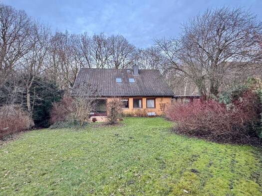 Einfamilienhaus zum Kauf 390.000 € 6 Zimmer 161 m² 1.122 m² Grundstück Bad Segeberg 23795