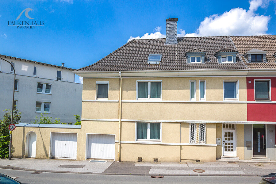 Mehrfamilienhaus zum Kauf provisionsfrei 284.200 € 10 Zimmer 246 m²<br/>Wohnfläche 361 m²<br/>Grundstück Vieringhausen Remscheid 42857