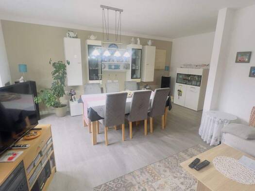 Wohnung zur Miete 1.090 € 2 Zimmer 73 m² frei ab 01.05.2026 Tornesch 25436