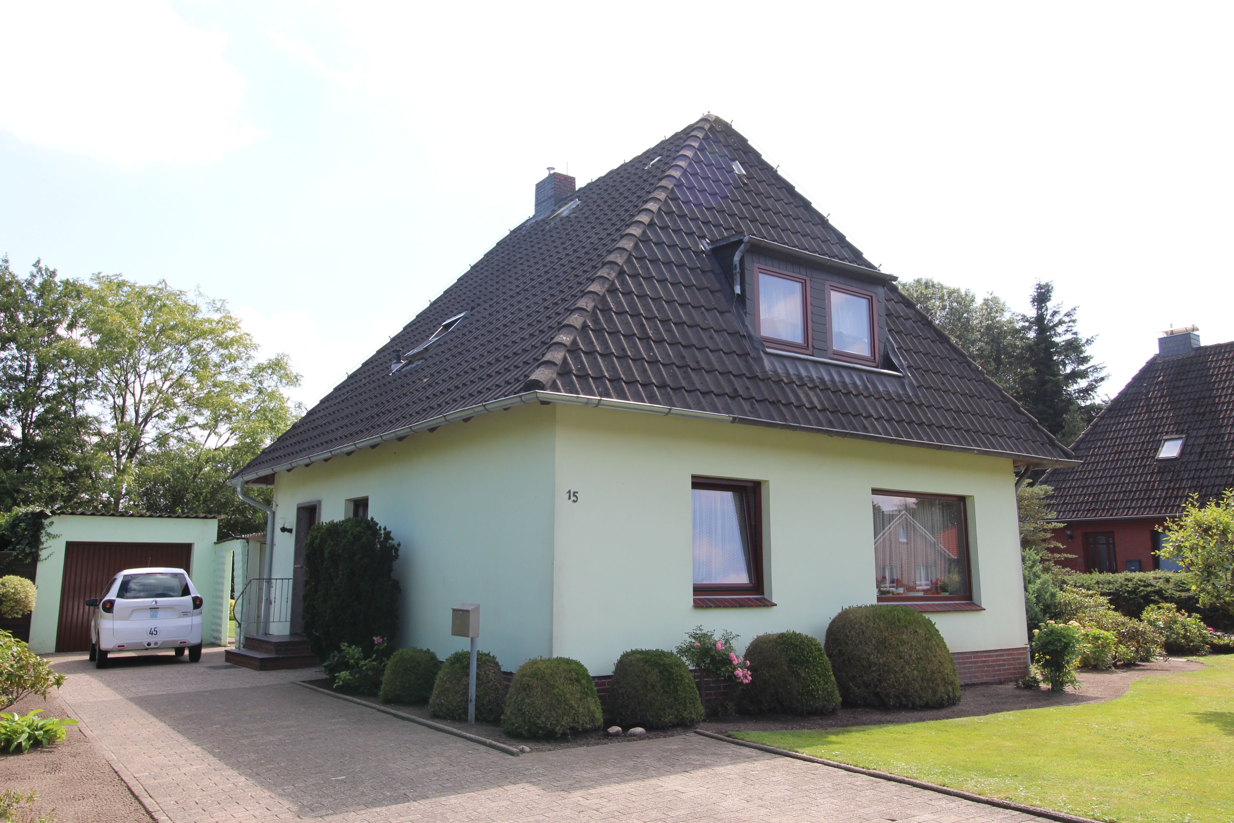 Einfamilienhaus zum Kauf 154.250 € 4 Zimmer 100 m²<br/>Wohnfläche 858 m²<br/>Grundstück ab sofort<br/>Verfügbarkeit Oldenbrok-Mittelort Ovelgönne 26939