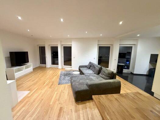 Wohnung zur Miete 1.350 € 2 Zimmer 92 m² 2. Geschoss frei ab sofort Viehmarktplatz 4 Innenstadt Trier 54290