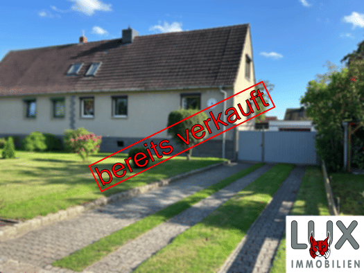 Haus zum Kauf 140.000 € 4 Zimmer 100 m² 849 m² Grundstück frei ab sofort Goldbeck Goldbeck 39596