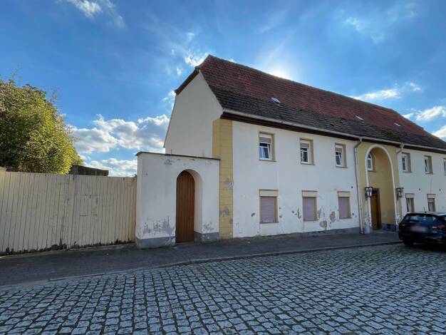 Mehrfamilienhaus zum Kauf 49.000 € 5 Zimmer 140 m² 1.747 m² Grundstück Rathmannsdorf Staßfurt 39418