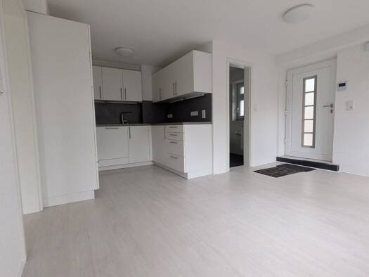 Wohnung zur Miete 820 € 2 Zimmer 50 m² Geschoss -2/3 frei ab sofort Feldbergstraße 63 Kaltental Stuttgart 70569