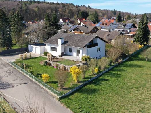 Einfamilienhaus zum Kauf 398.000 € 5 Zimmer 124,2 m² 879 m² Grundstück frei ab sofort Tannenweg 6 Breitenbrunn Breitenbrunn 92363