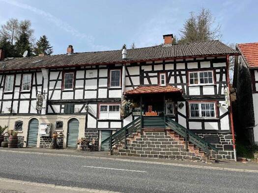 Restaurant zum Kauf provisionsfrei 218.500 € 200 m² Gastrofläche 2.463 m² Grundstück Grünberger Str. 9 Ermenrod Feldatal 36325