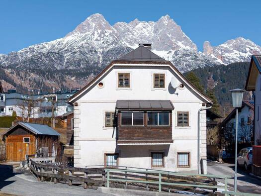 Haus zum Kauf 369.000 € 98 m² 186 m² Grundstück Saalfelden am Steinernen Meer 5760