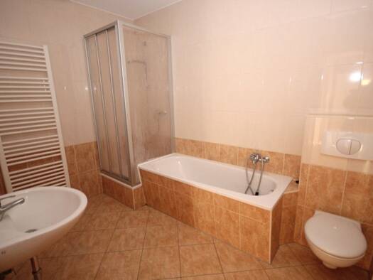 Wohnung zur Miete 400 € 3 Zimmer 73 m² 3. Geschoss frei ab sofort Karl-Marx-Straße 37 Hartha Hartha 04746