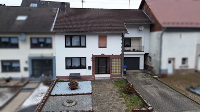 Reihenmittelhaus zum Kauf 119.000 € 6 Zimmer 130 m² 300 m² Grundstück Eiweiler Nohfelden 66625