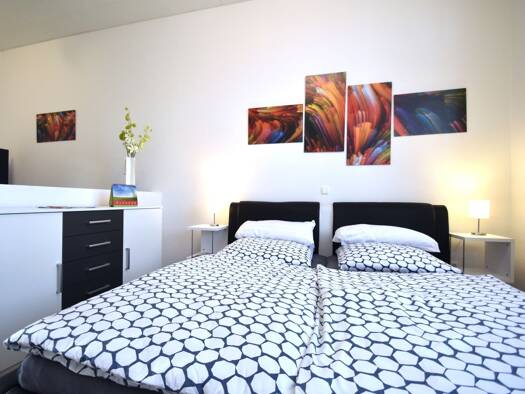 Studio zur Miete Wohnen auf Zeit 1.615 € 2 Zimmer 41 m² Schulstraße 2 A-C Raunheim 65479