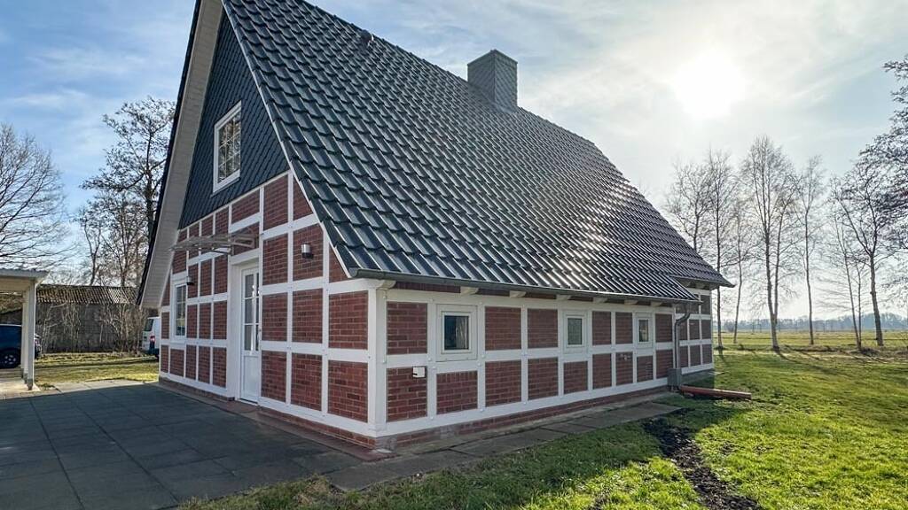 Einfamilienhaus zum Kauf 329.000 € 4 Zimmer 103 m² 9.515 m² Grundstück Hüll Drochtersen 21706