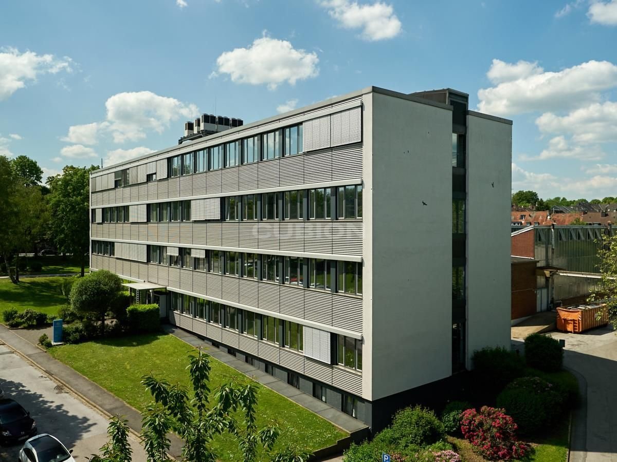 Büro-/Praxisfläche zur Miete provisionsfrei 9,50 € 2.120 m²<br/>Bürofläche ab 420 m²<br/>Teilbarkeit Münchener Str. 100 - 106 Holsterhausen Essen 45145