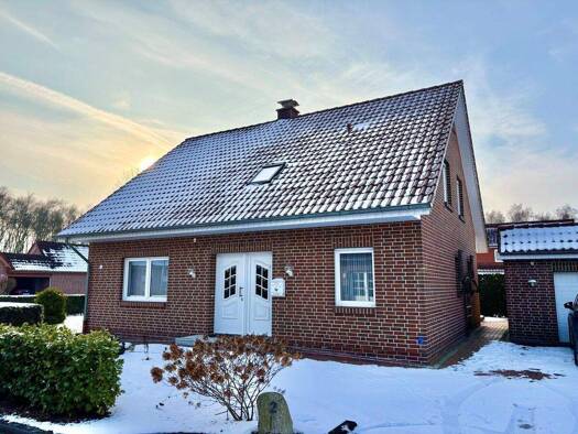 Einfamilienhaus zum Kauf 319.000 € 5 Zimmer 156 m² 676 m² Grundstück Ostrhauderfehn 26842