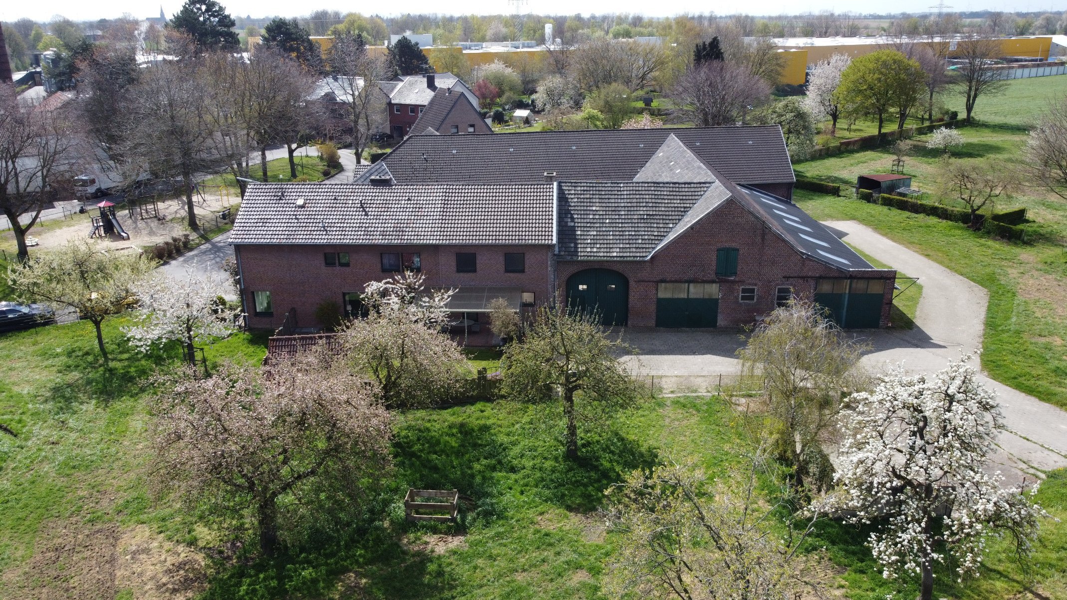 Bauernhaus zum Kauf 1.850.000 € 10 Zimmer 420 m²<br/>Wohnfläche 9.000 m²<br/>Grundstück Wickrath - West Mönchengladbach 41189