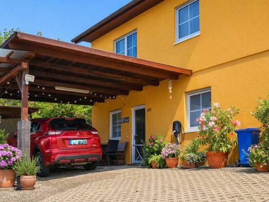 Einfamilienhaus zum Kauf provisionsfrei 499.000 € 6 Zimmer 200 m² 1.270 m² Grundstück Kirchleus Kulmbach / Kirchleus 95326