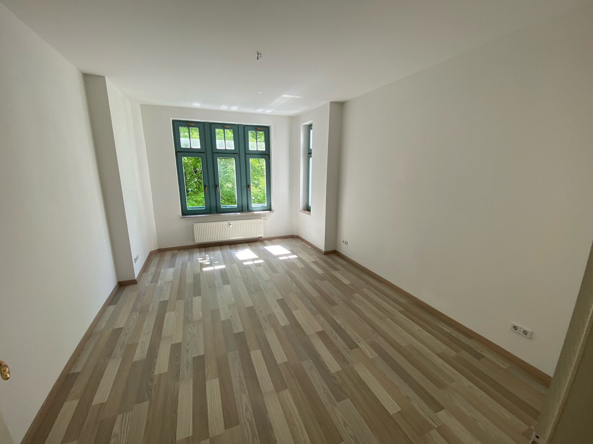 Apartment zur Miete 300 € 2 Zimmer 63 m²<br/>Wohnfläche 2.<br/>Geschoss Vettersstraße 19 Bernsdorf 423 Chemnitz 09126