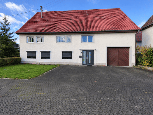 Einfamilienhaus zum Kauf 460.000 € 8 Zimmer 267 m² 800 m² Grundstück frei ab sofort Oberdorfstraße 25 Hindelwangen Stockach 78333