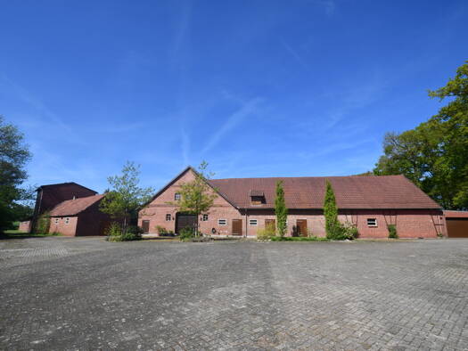 Bauernhaus zum Kauf provisionsfrei 770.000 € 15 Zimmer 400 m² 23.520 m² Grundstück Dickel 49453