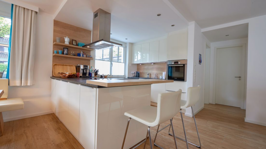 Wohnung zum Kauf 1.090.000 € 5 Zimmer 143,5 m² frei ab sofort Prien Prien am Chiemsee 83209