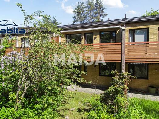 Reihenmittelhaus zum Kauf 228.000 € 3 Zimmer 86 m² 8.166 m² Grundstück Väärämäentie 4 Helsinki 00700