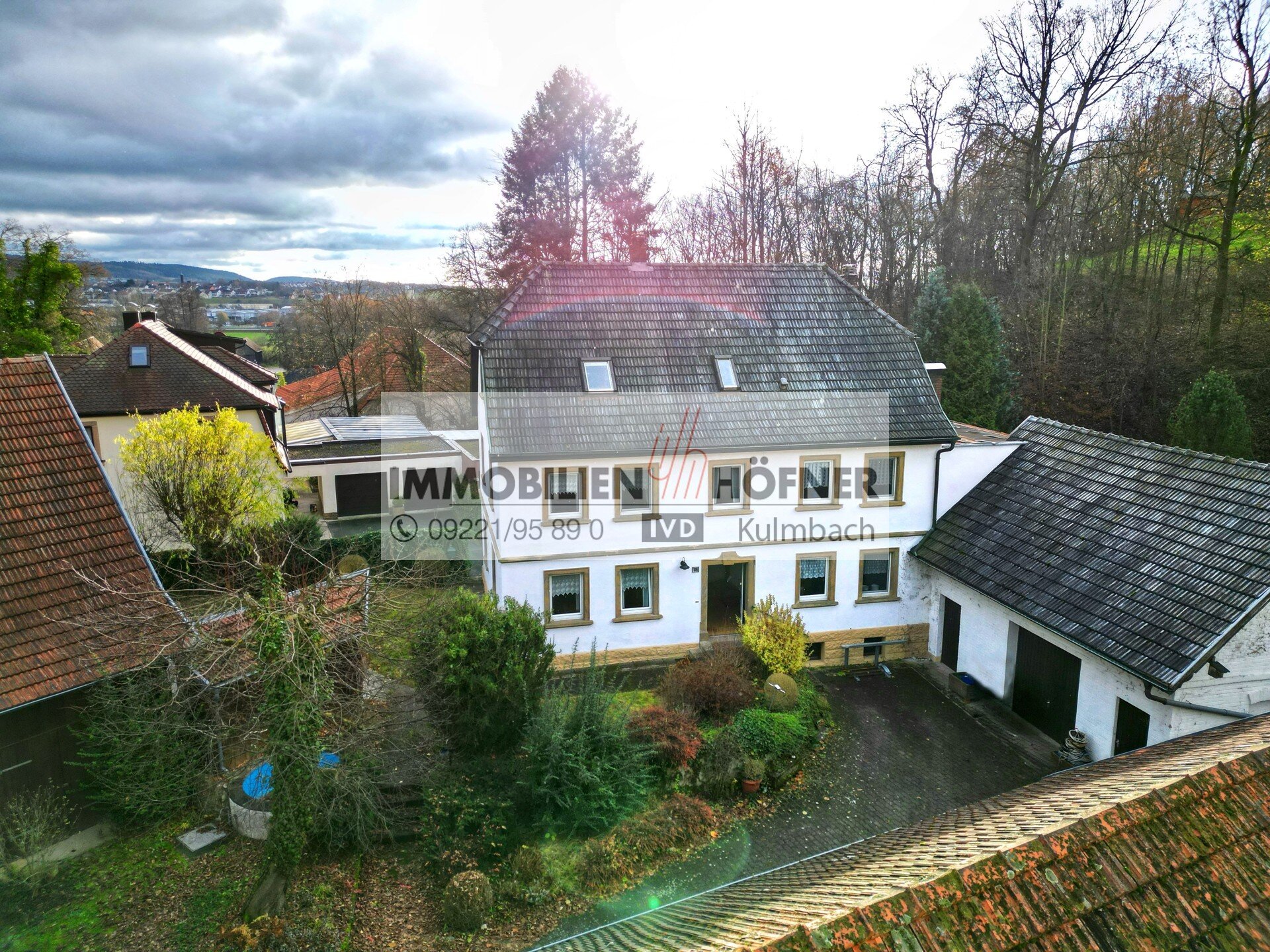 Einfamilienhaus zum Kauf 680.000 € 10 Zimmer 270 m²<br/>Wohnfläche 3.000 m²<br/>Grundstück Burghaig Kulmbach 95326