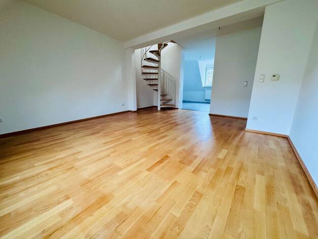 Maisonette zur Miete 1.190 € 3 Zimmer 72,7 m² 3. Geschoss frei ab sofort Sebald Nürnberg 90403